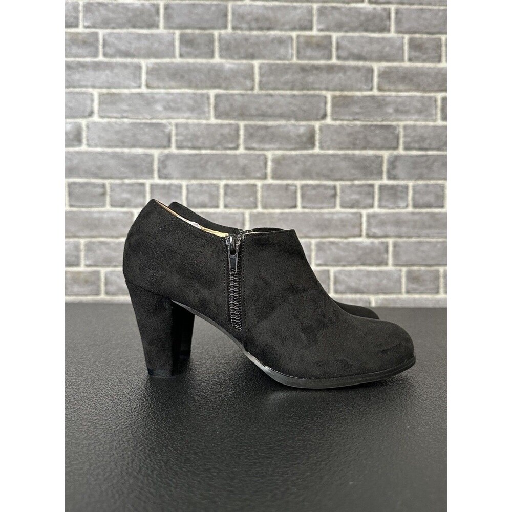 Journee Collection Sanzi Ankle Boots Women's Round Toe Black Size 6